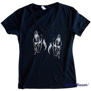 SALE!!! V-Neck top SZ M